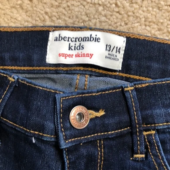 Abercrombie Super Skinny Jeans - Picture 2 of 4
